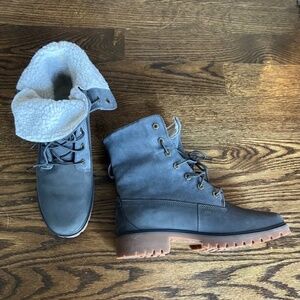 Timberland Waterproof Roll-Top Boot - Size 9